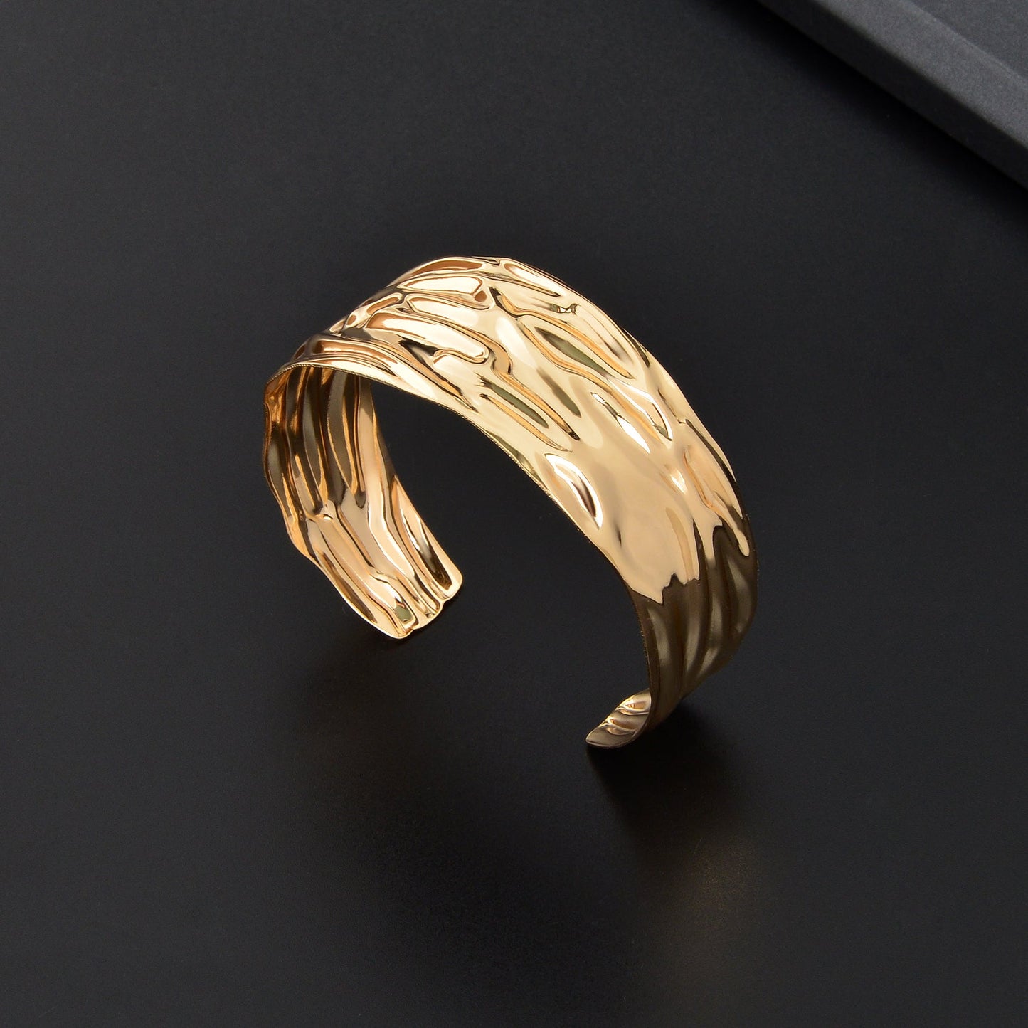 Stylish Golden Metal Wide Chunky Statement Open Cuff Bangle Geometric Jewelry-4