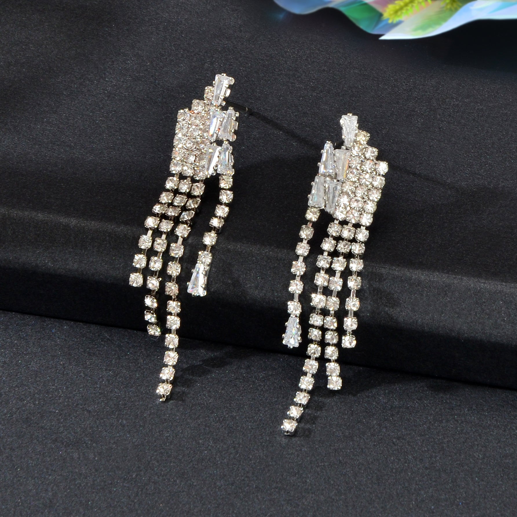 Luxurious Sparkling Rhinestone Tassel Dangle Earrings Stunning Wedding Prom Banquet Jewelry-2