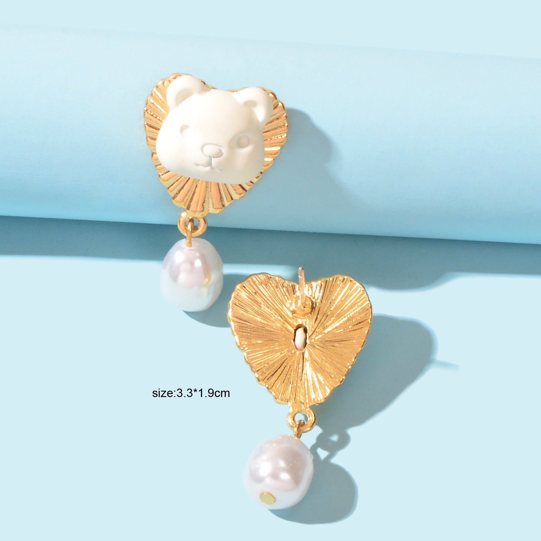 Lovely Cartoon White Bear Pierced Pearl Charm Gold Heart Hypoallergenic Earrings-3