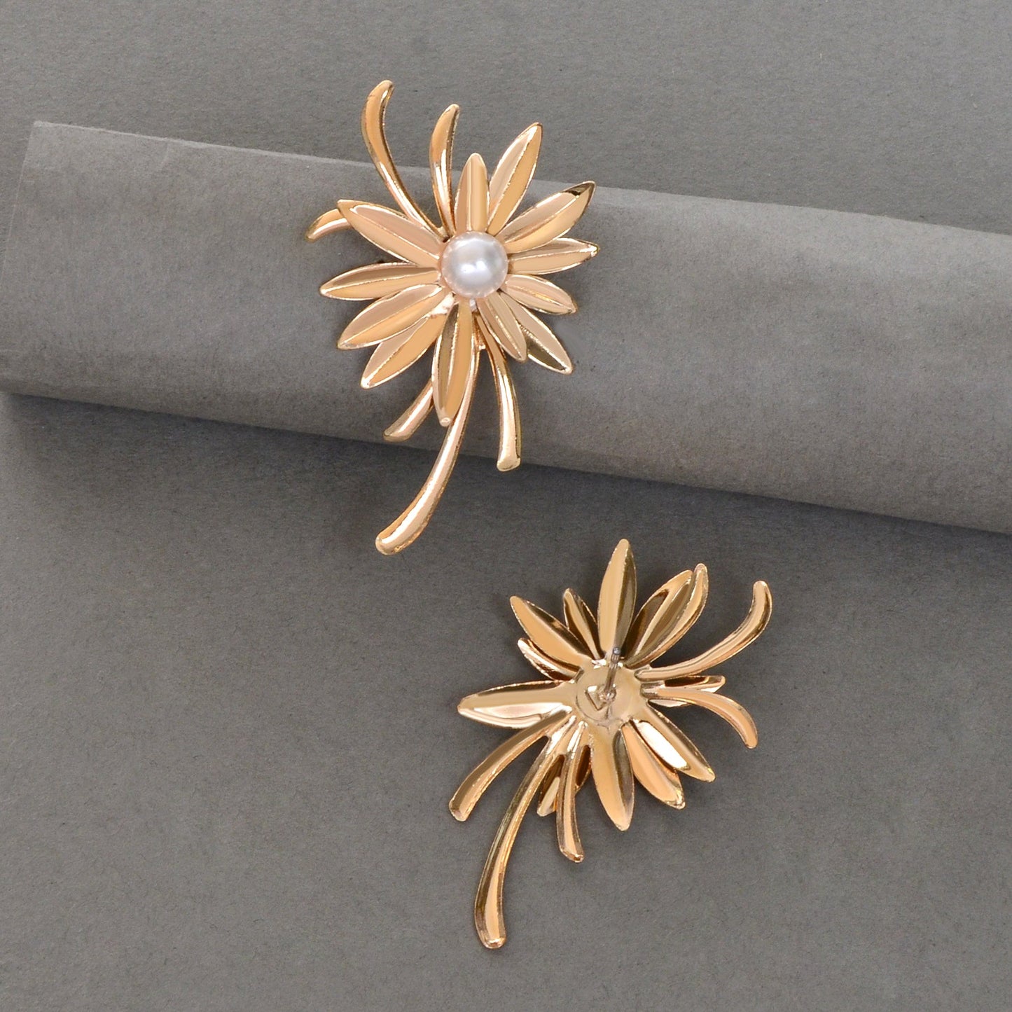 Bijoux Jewellery Pearl Decoration Gold Flower Stud Exaggerated Pierced Earrings-2