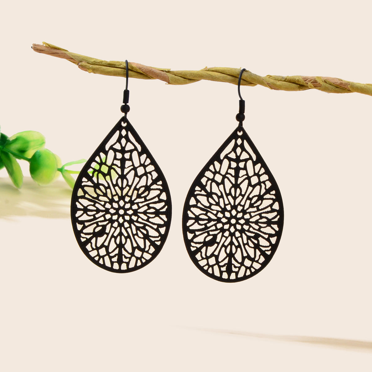 Vintage Black Flower Pattern Hollow Water Drop Earrings Trendy Women Accessories-0