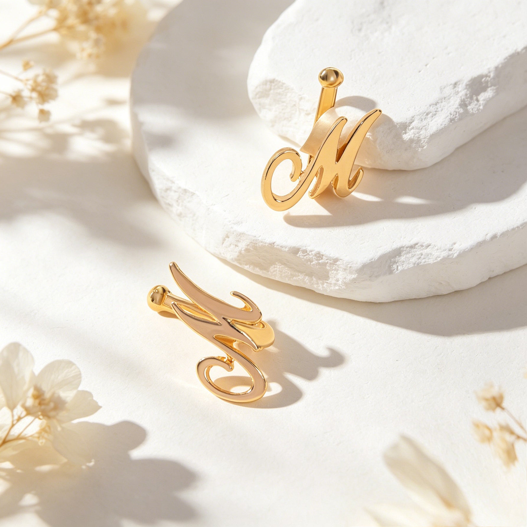 2 pcs Simple Gold Letter M Metal Ear Cuff Earrings Personality Ear Clip Gift-1