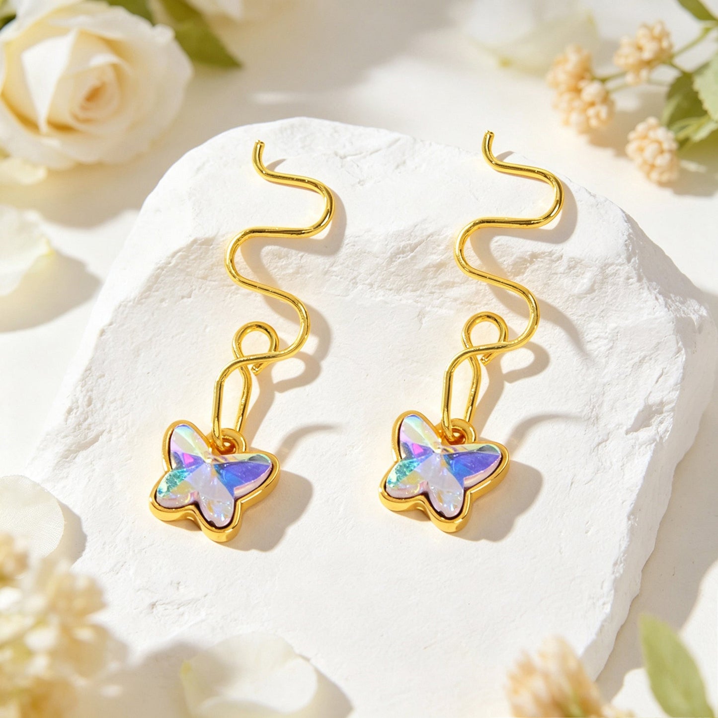 Gradient Butterfly Ear Cuffs No Piercing Gold Wavy Wire Non-Pierced Ear Clips-1