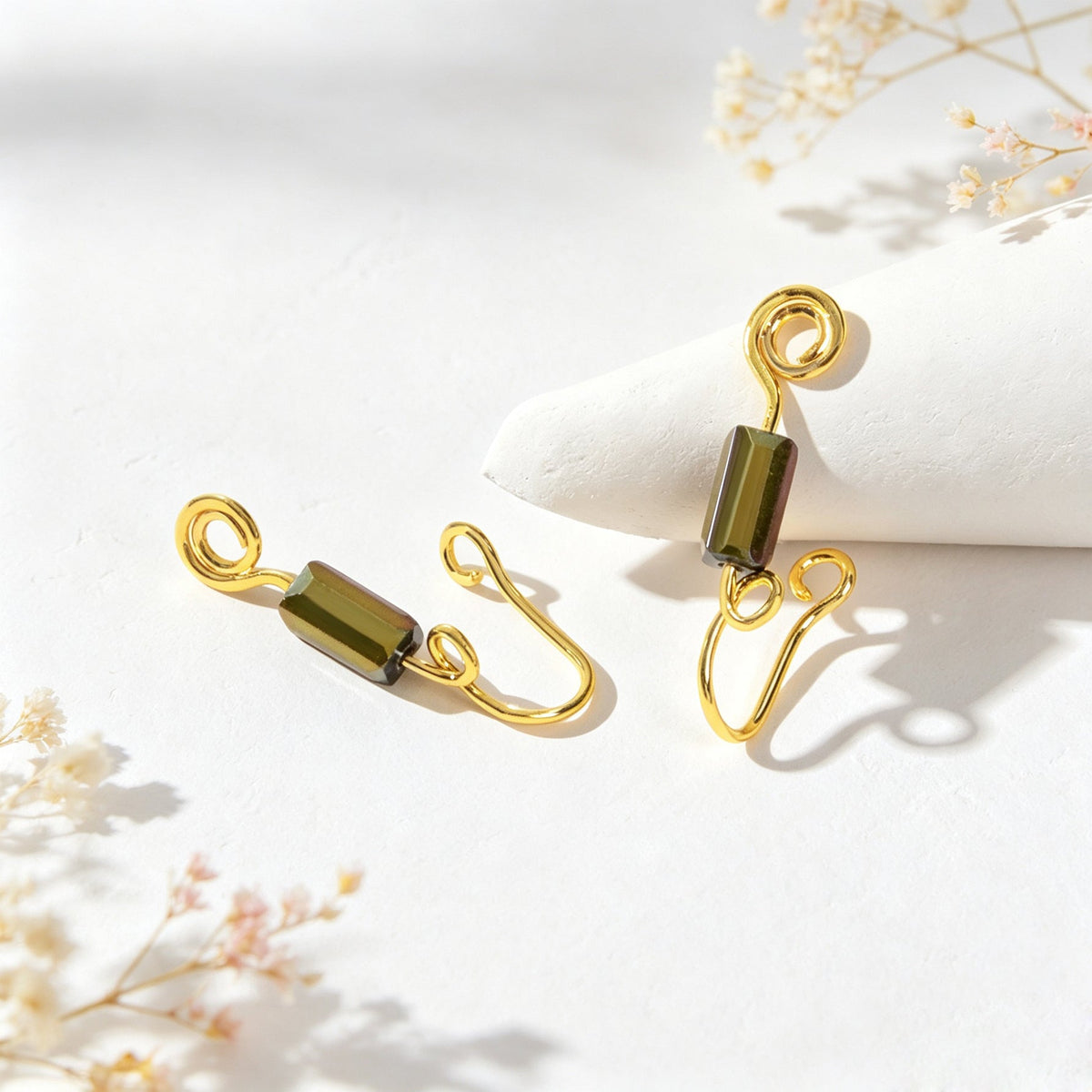2pcs Gold Wire Wrap Green Bead Ear Cuff Non Piercing Ear Clips Cartilage Jewelry-2