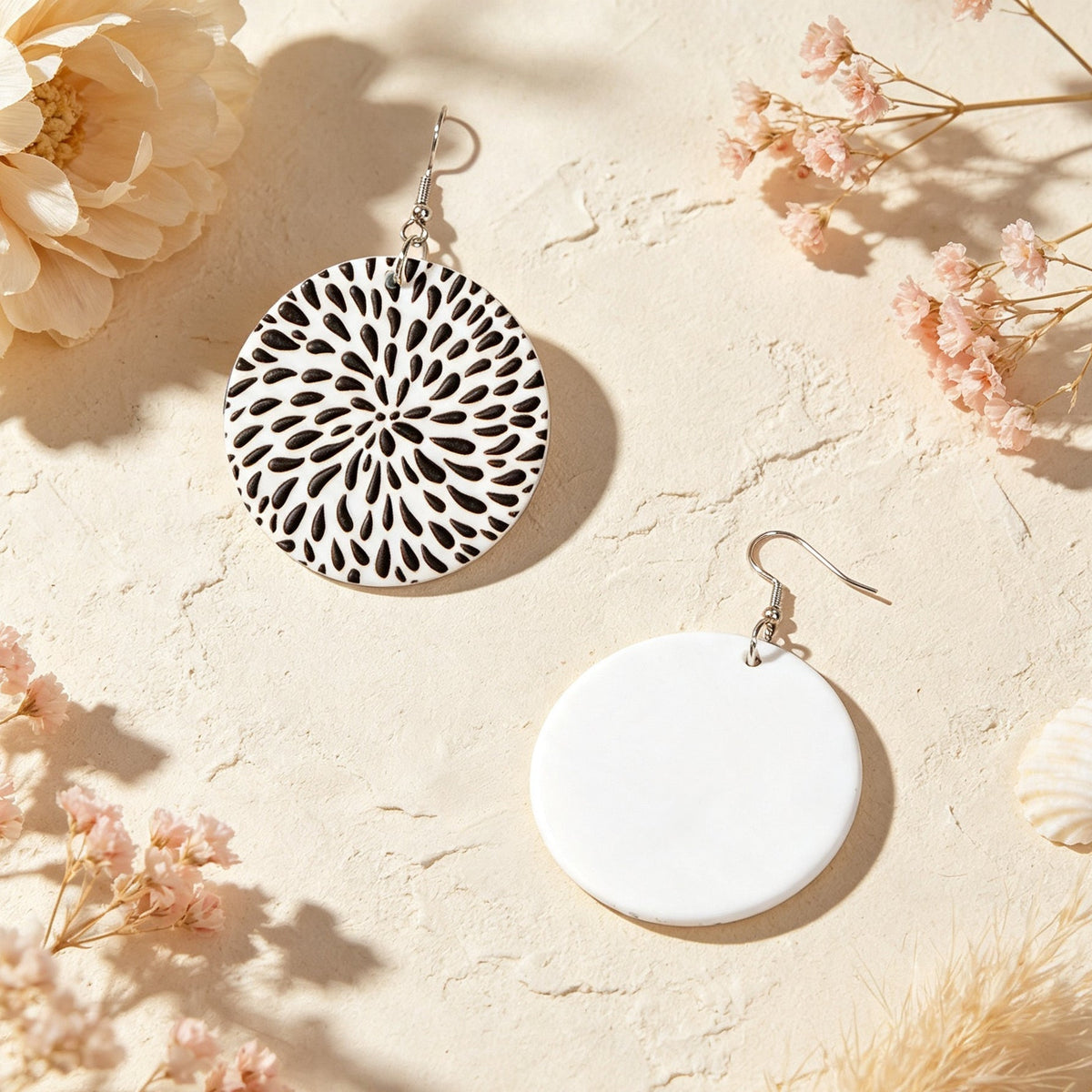 Black White Floral Pattern Lightweight Acrylic Round Geometric Earrings Retro Vacation Jewelry-2