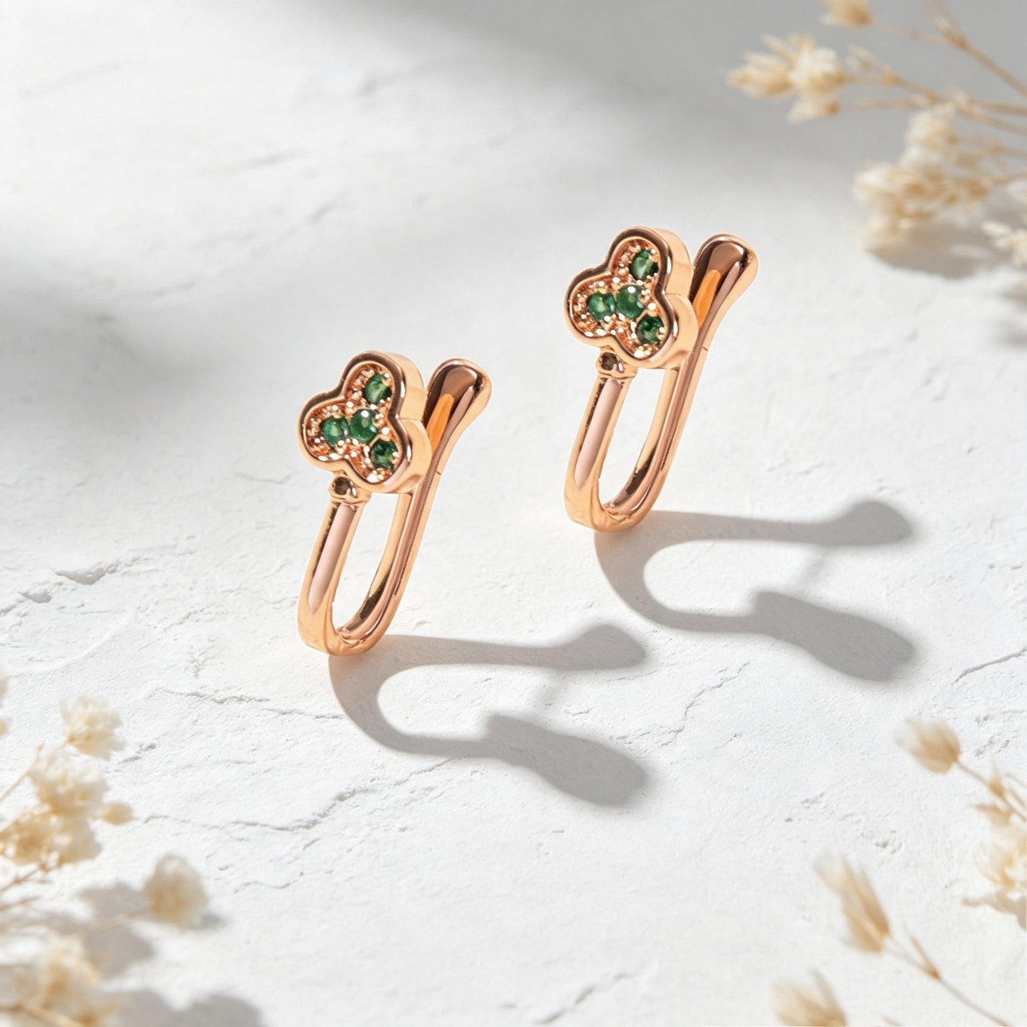 2pcs Lucky Green Clover Ear Cuffs No Piercing Cartilage Ear Clips Dainty Jewelry-3