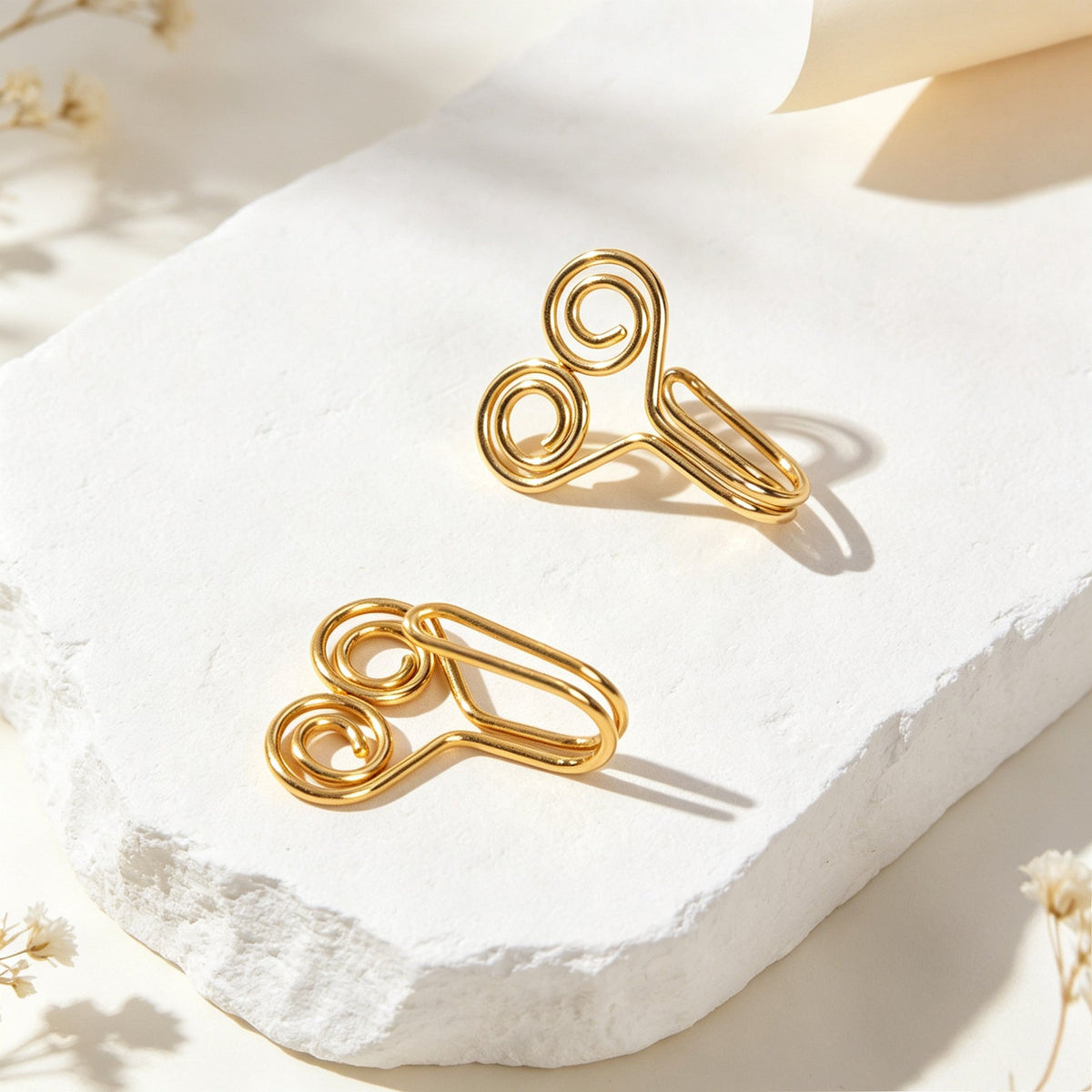 2pcs Simple Spiral Clip‑On Ear Cuffs Gold Non‑Pierced Earrings Casual Jewellery-3