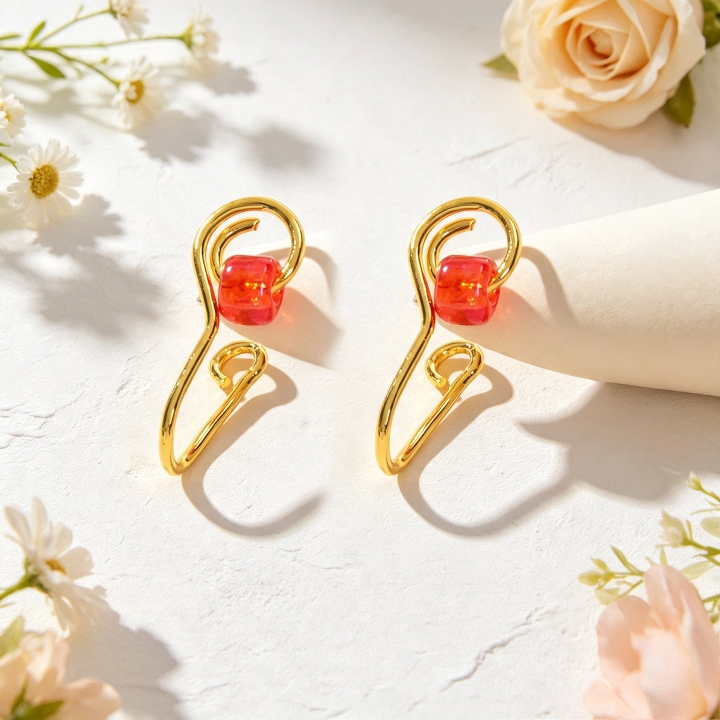 2pcs Summer Beach Vacation Red Bead Ear Cuffs No Piercing Gold Minimal Ear Clips-4