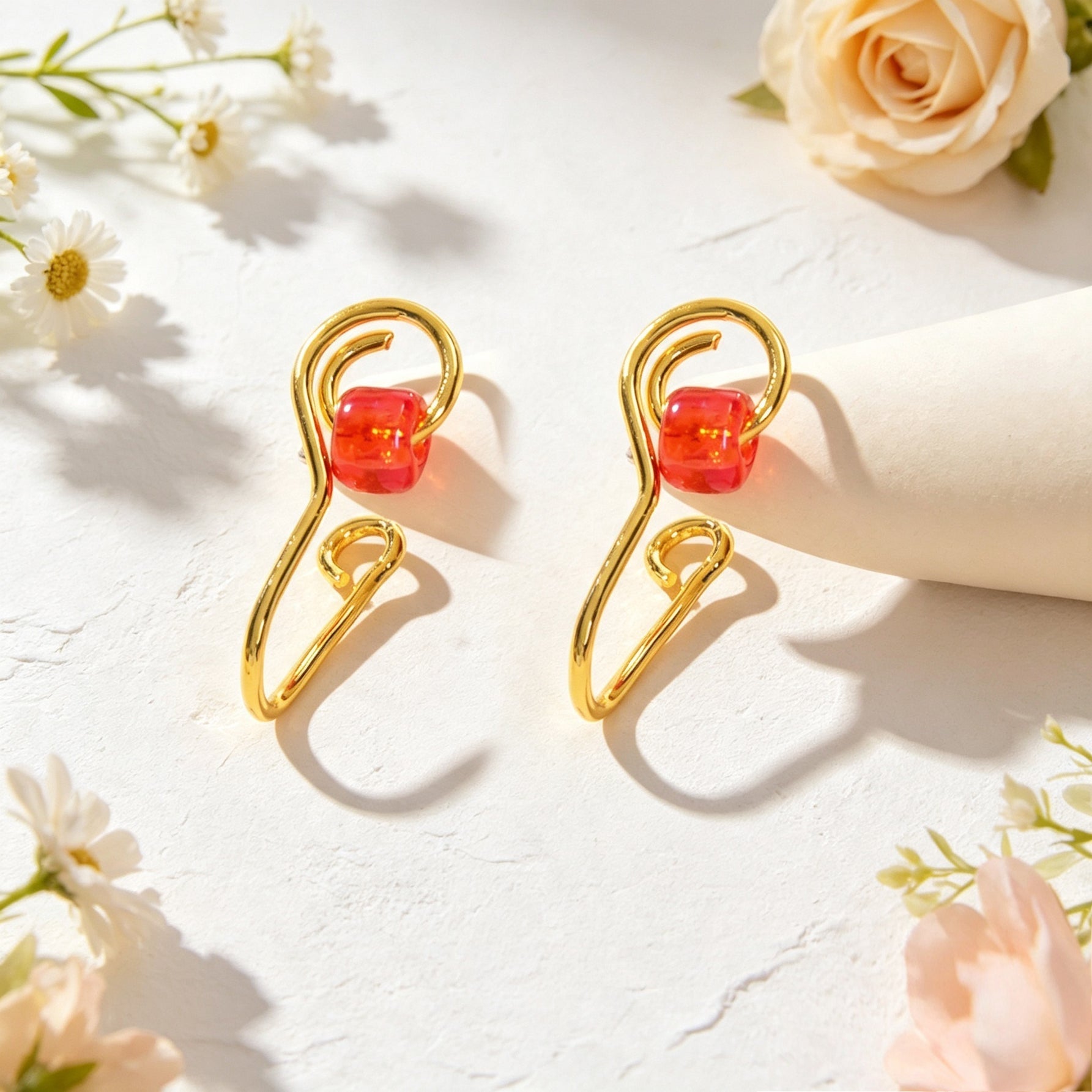 2pcs Summer Beach Vacation Red Bead Ear Cuffs No Piercing Gold Minimal Ear Clips-4