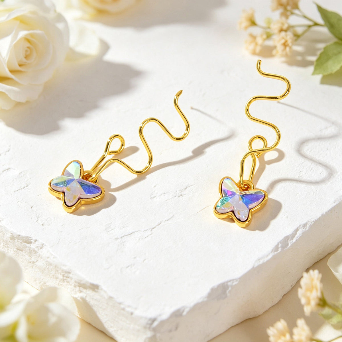 Gradient Butterfly Ear Cuffs No Piercing Gold Wavy Wire Non-Pierced Ear Clips-3