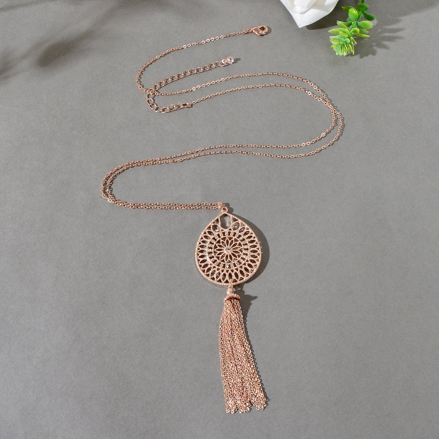 Fashion Rhinestone Decor Carved Hollow Flower with Chain Tassel Long Necklace-2