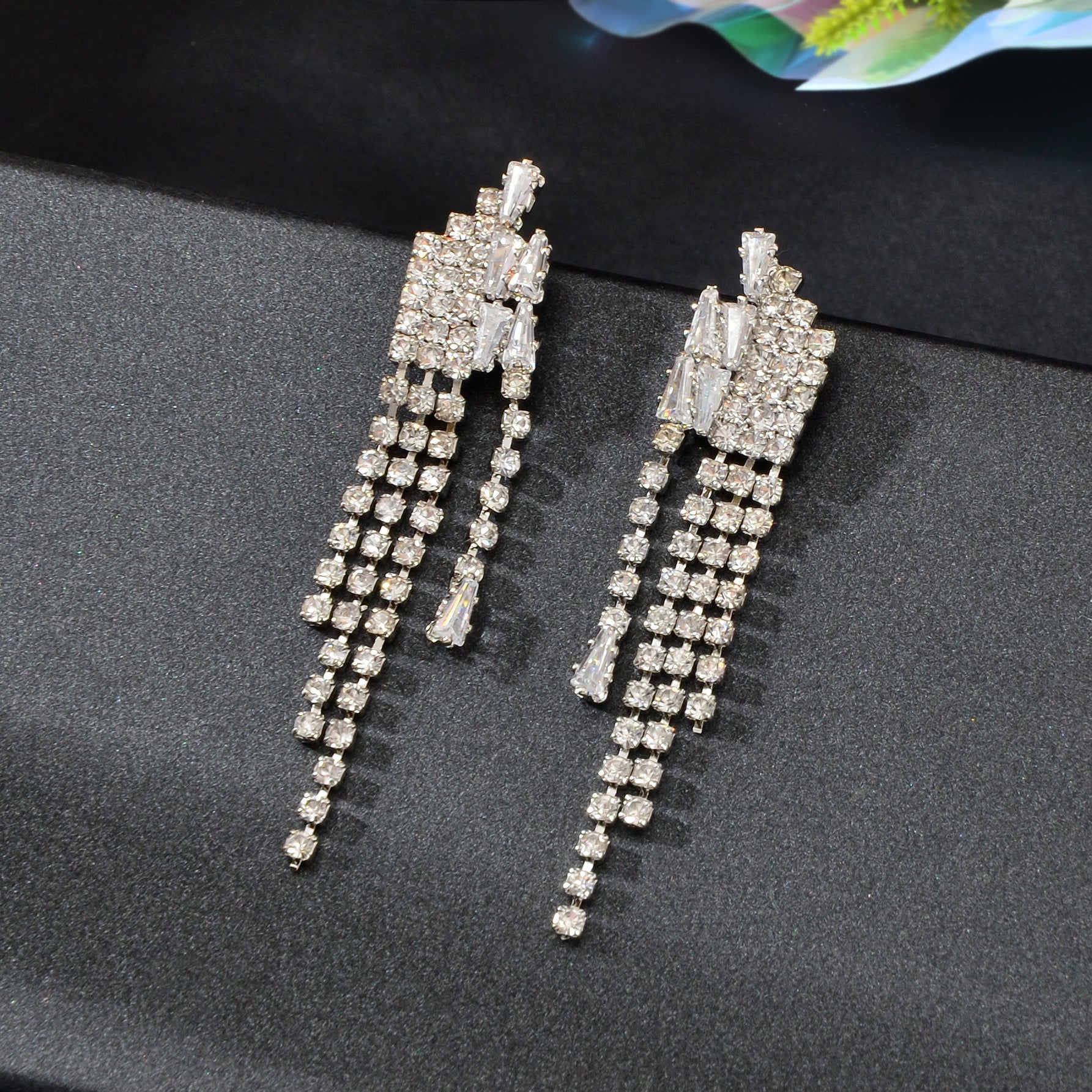 Luxurious Sparkling Rhinestone Tassel Dangle Earrings Stunning Wedding Prom Banquet Jewelry-3