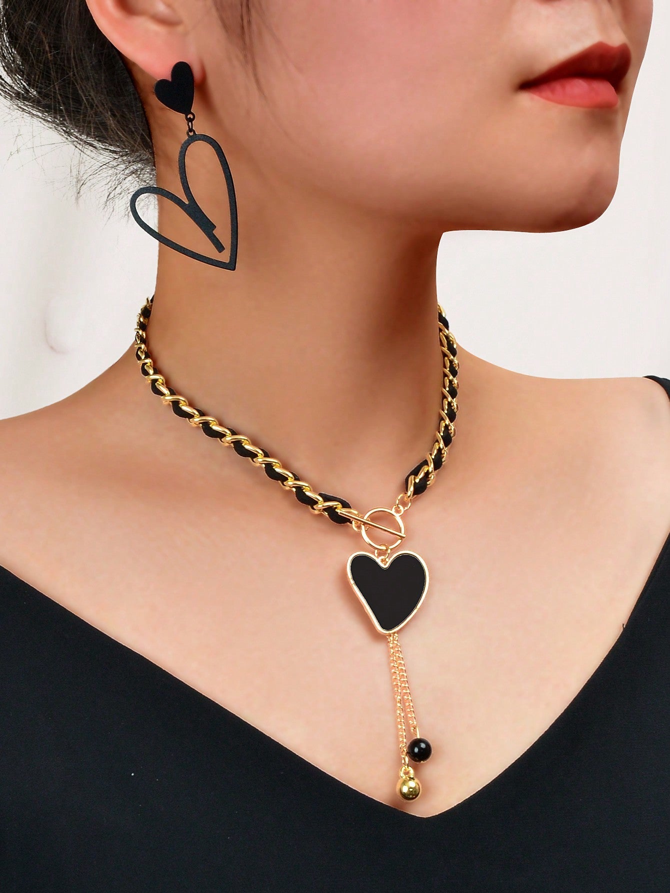 Timeless Elegance Black Heart Pendant Necklace Earrings Classic Jewellery Set-1