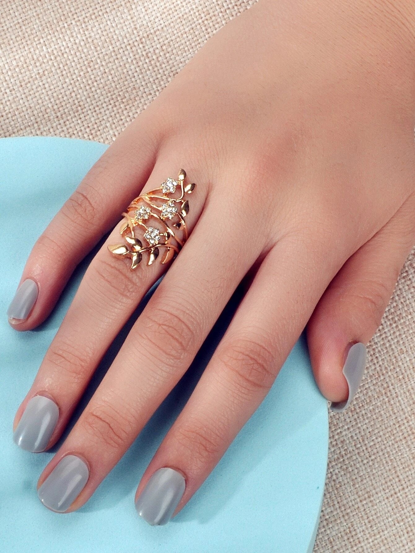 Luxurious Rhinestone Decor Silver Hollow Flower Leaf Finger Engagement Gift Ring-0