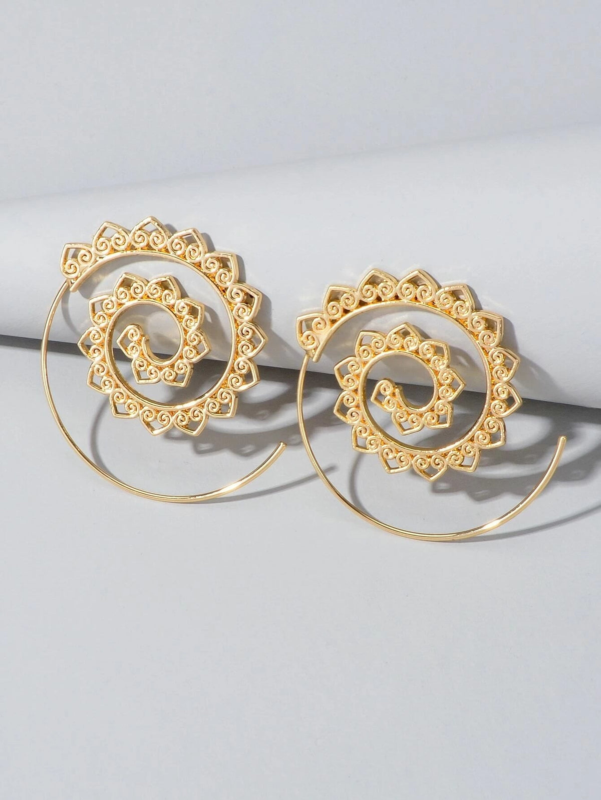 Boho Chic Gold Hollow out Geometric Hoop Earrings Fashion Party Accessories Gift-1