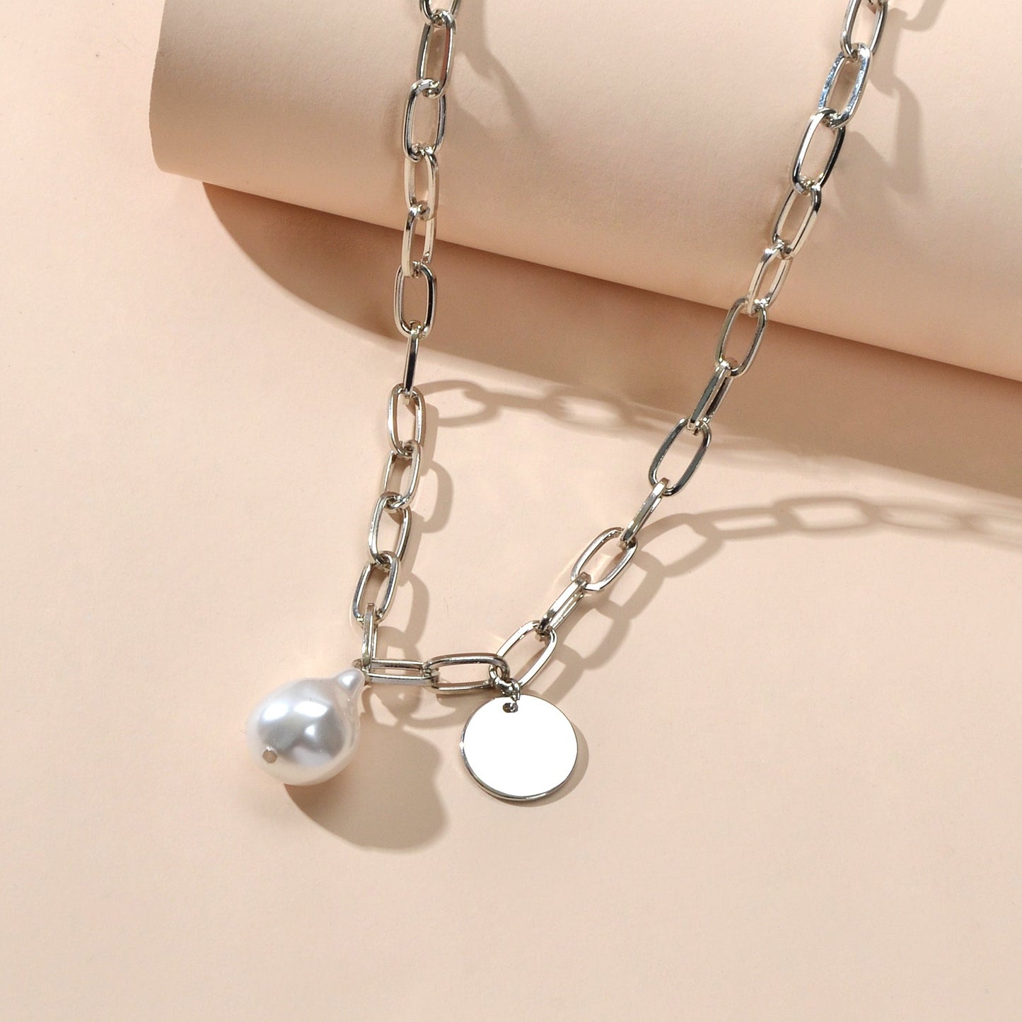 Trendy Jewelry Silver Chain Pearl Disc Charm Necklace Party Decoration for Women-1