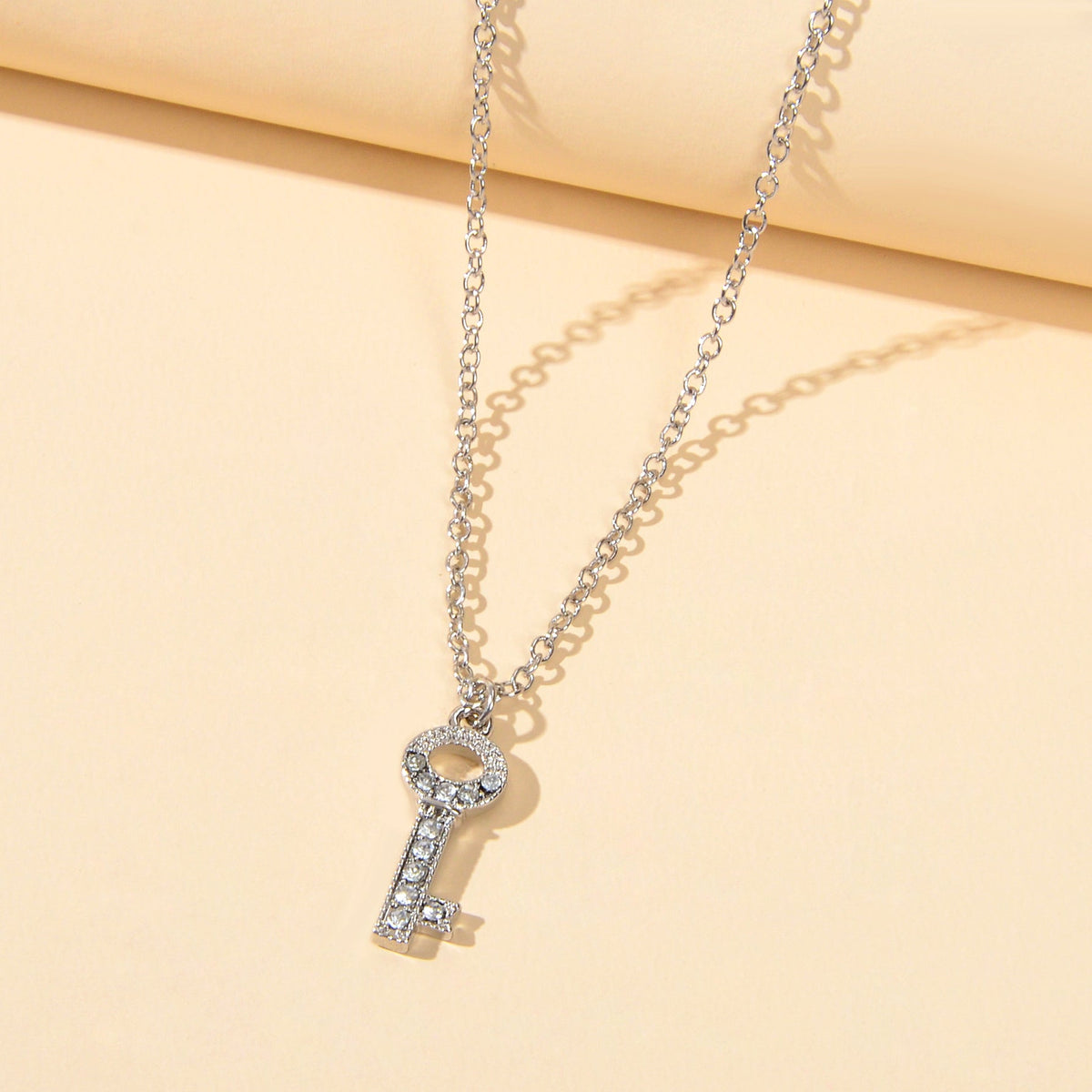 Perfect Engagement Jewellery Shining Silver Chain Rhinestone Key Charm Necklace-1