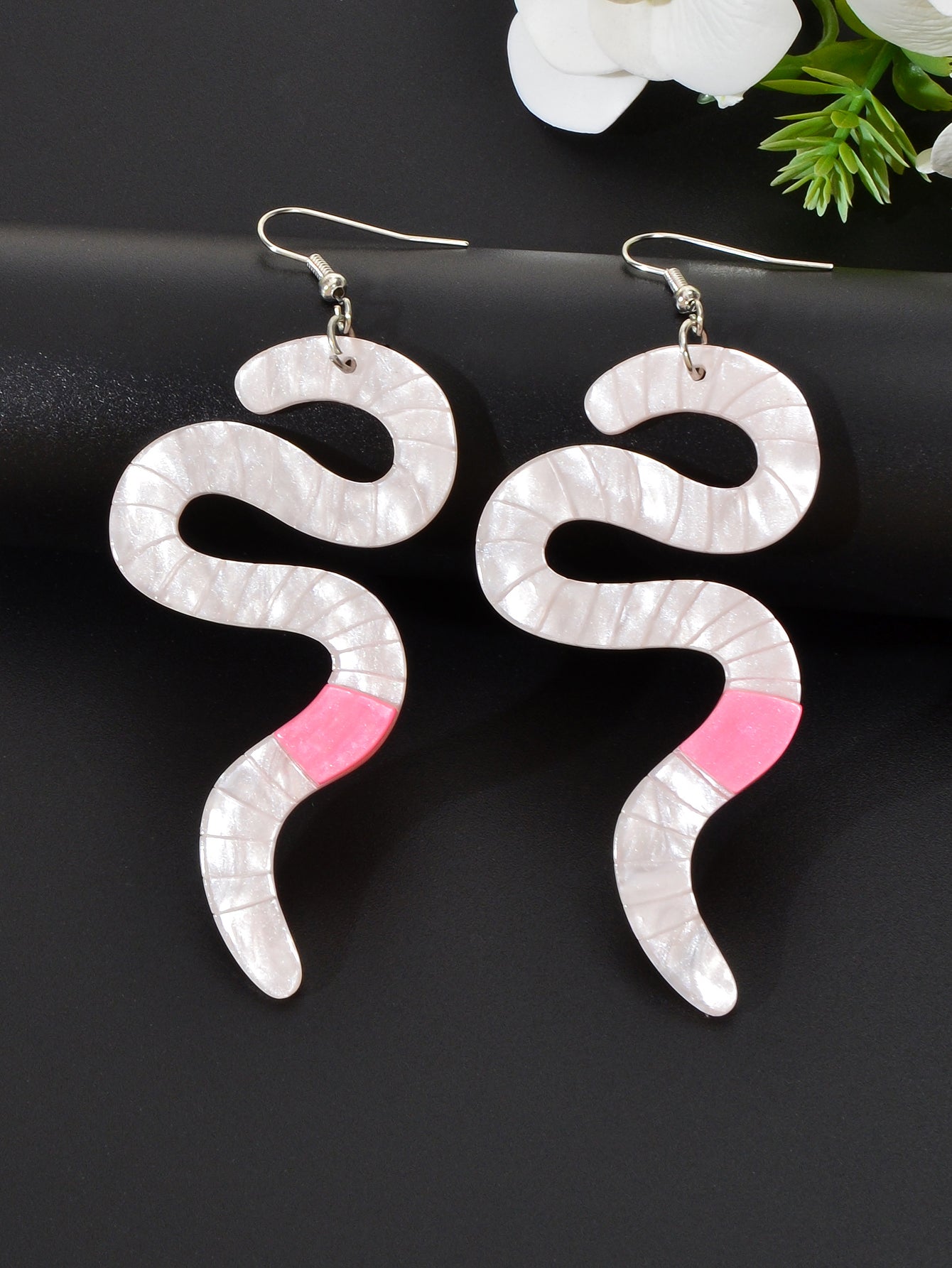 Vibrant Animal Pendant Earrings - Colorful Statement Jewelry for Nature Lovers-2