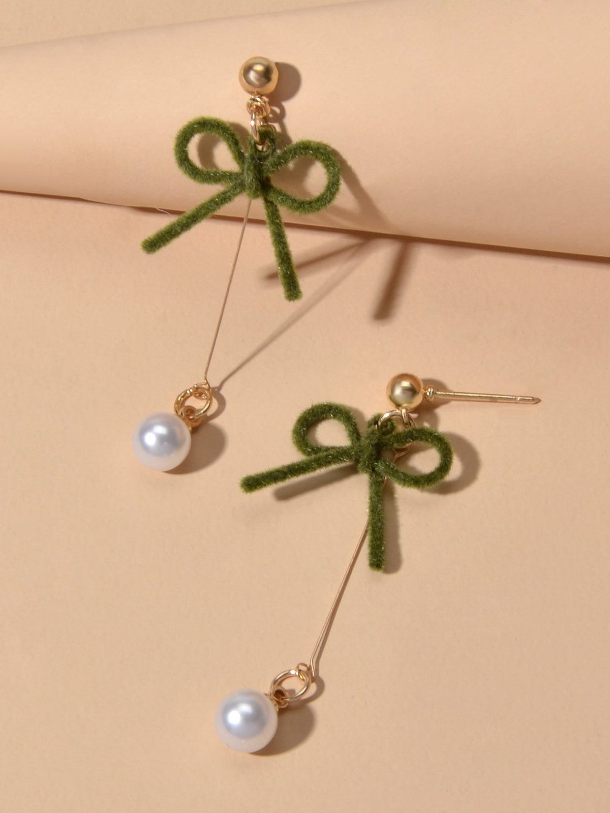 Charming Long Gold Chain Pearl Bowknot Dangle Lightweight Gift Holiday Earrings-4