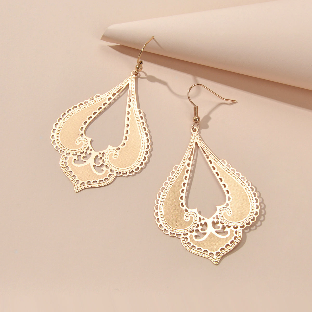 Retro Jewelry Gold Geometric Drop Chandelier Earring Wholesale Price Accessories-1
