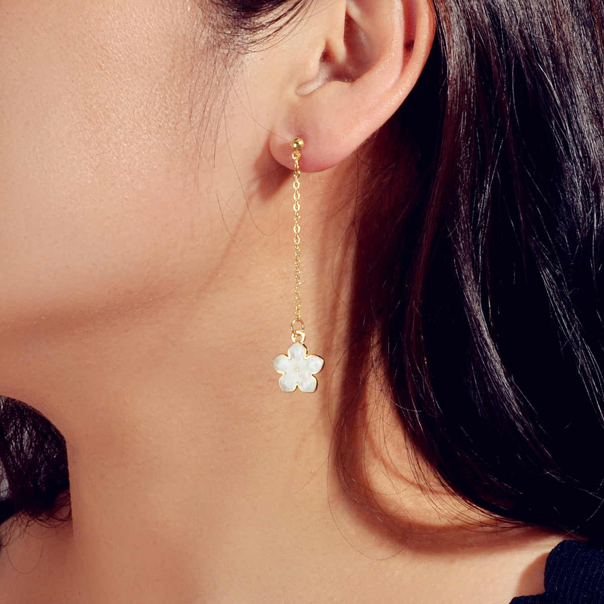 Charming White Black Enamel Long Chain Flower Pendant Dangle Pierced Earrings-1