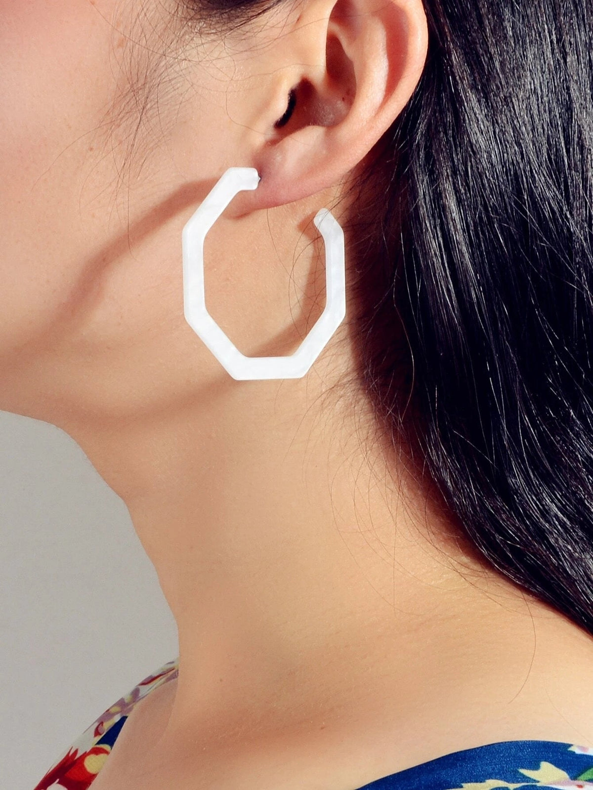 White Acrylic Geometric Hoop Earrings Stunning Jewellery Teen Party Accessories-0