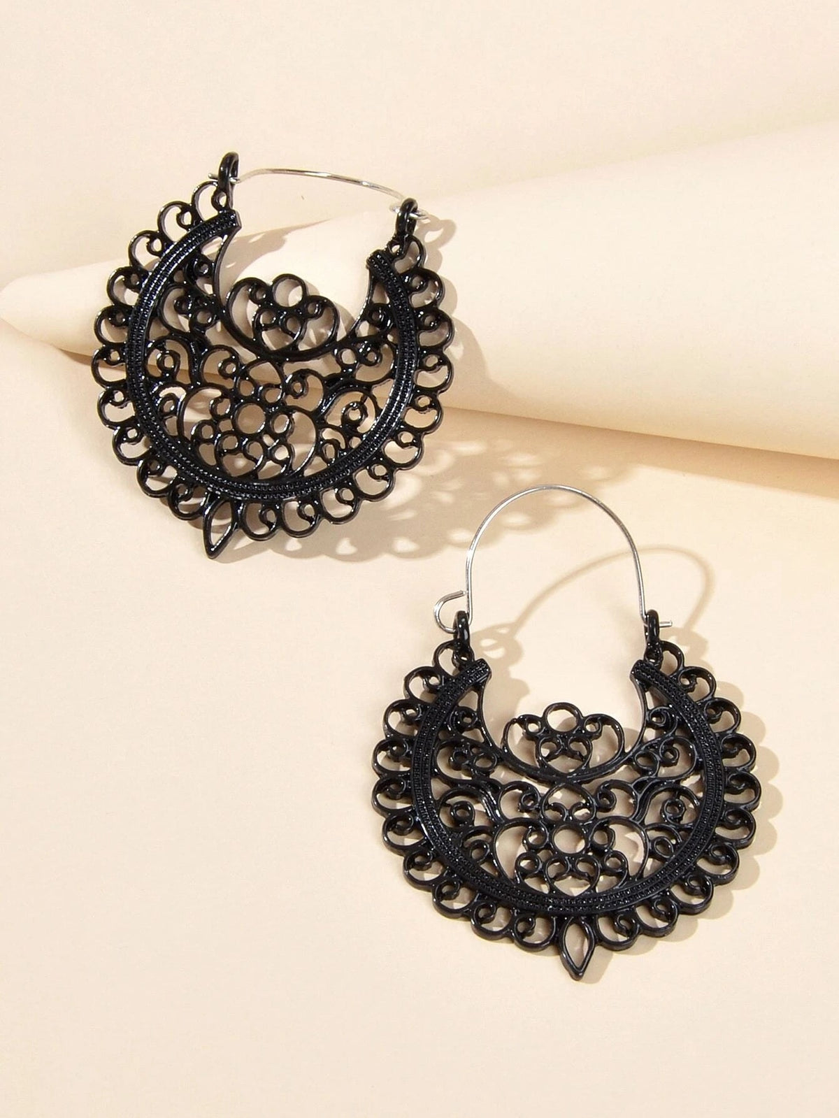 Traditional Black Hollow out Geometric Flower Hoop Earrings Designer Jewellery-1