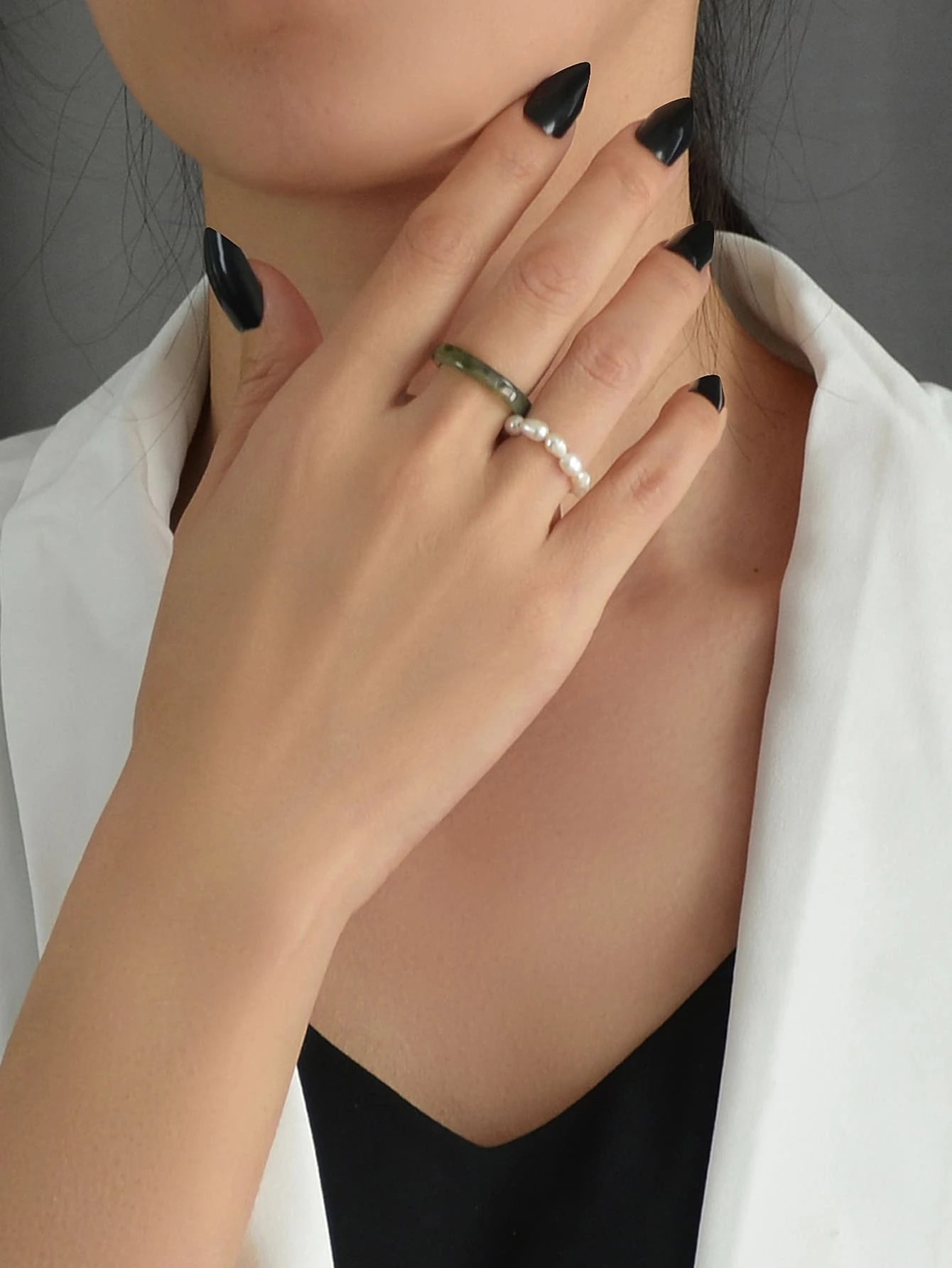 Feelontop 2pcs Pearl Elastic Retro Green Red Acrylic Ring New Women Accessories-1
