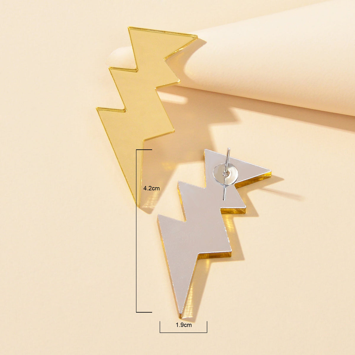 Personality Lightweight Gold Resin Lightning Stud Pierced 90's Inspired Earrings-4