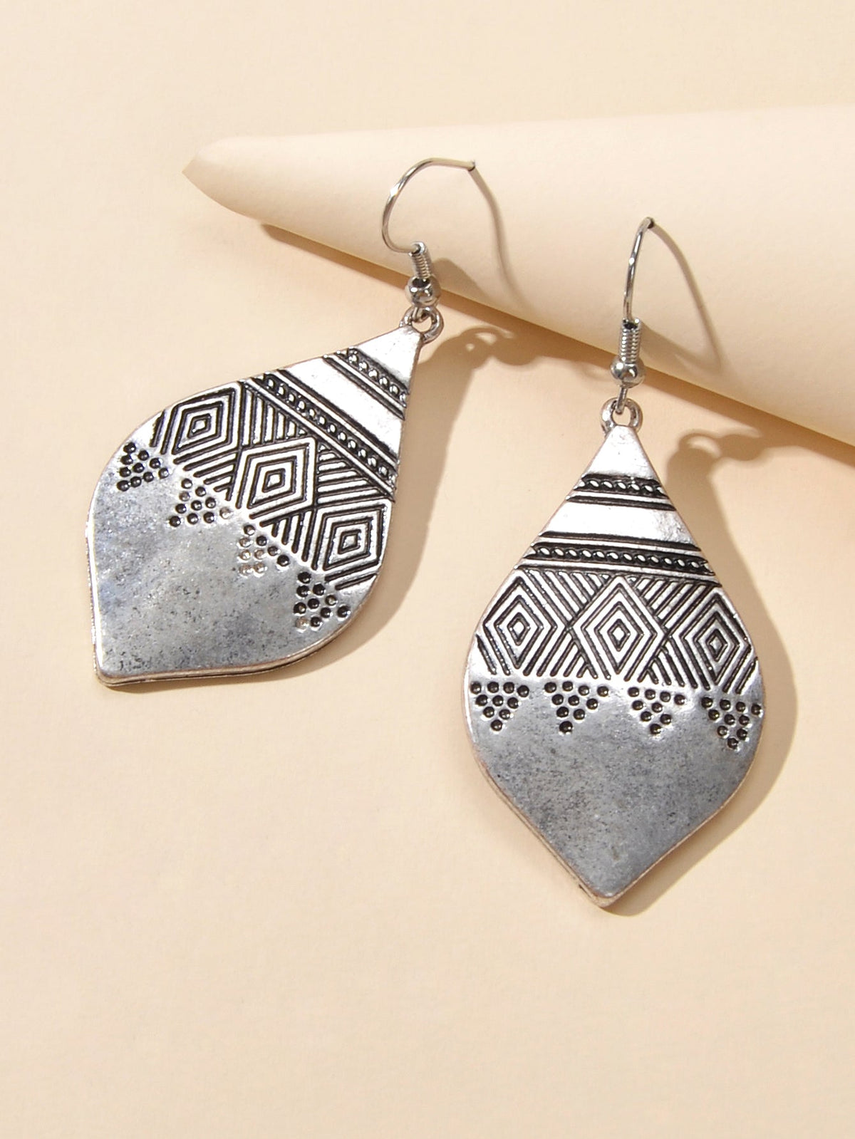 American Tribal Ethnic Antique Craved Geometric Parrtern Water Drop Earrings-2