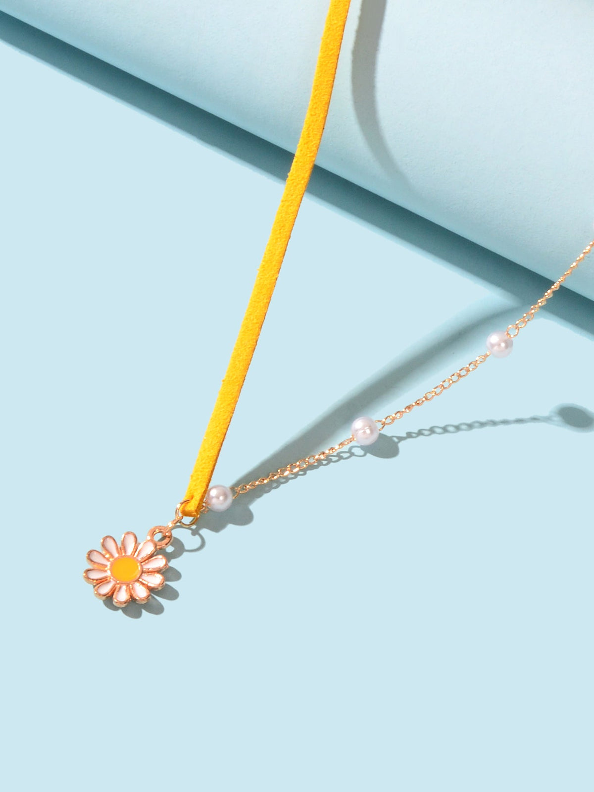 Boho Yellow Pearl Decoration Multiple Chain Exquisite Flower Pendant Necklace-2