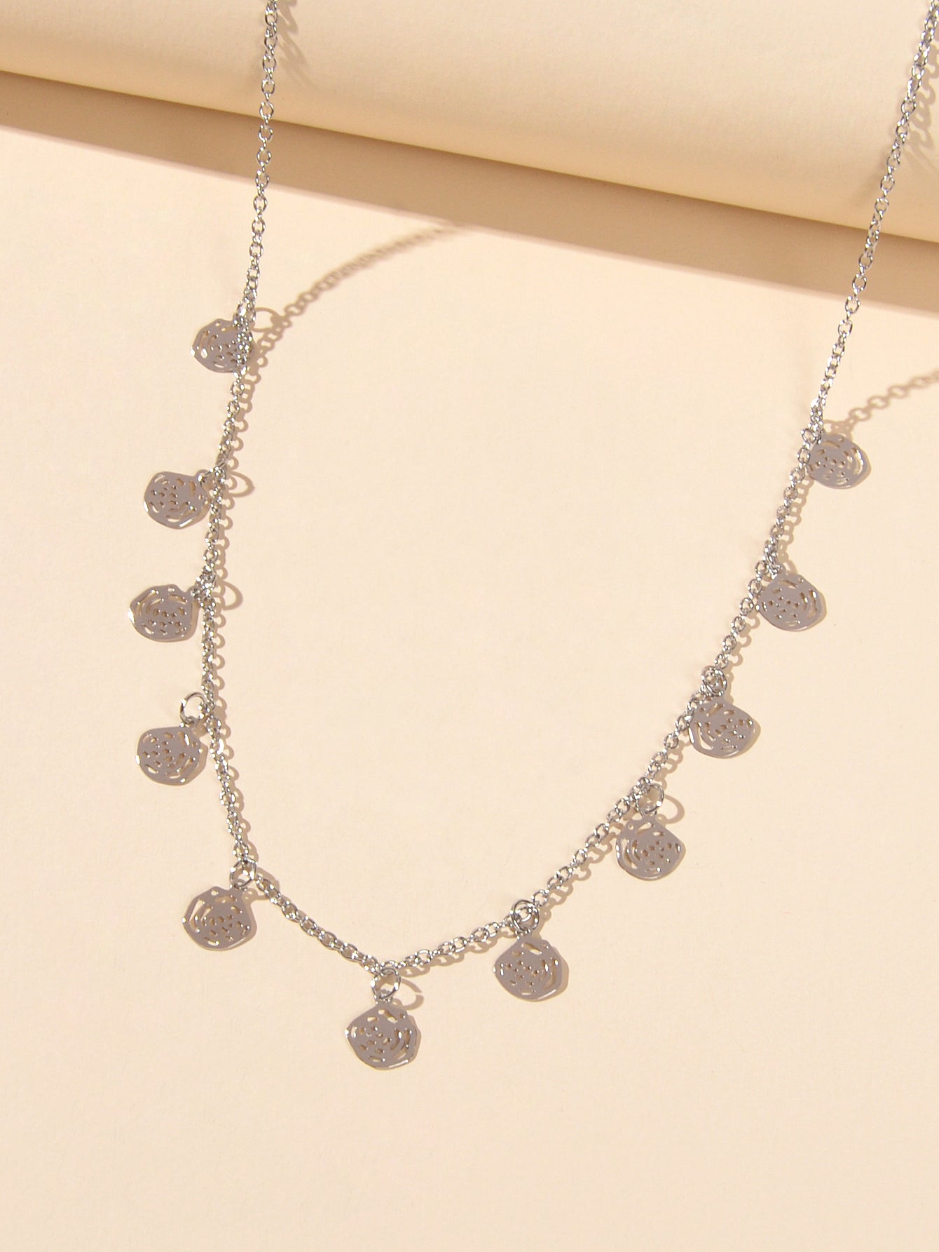 Minimalist Gold Silver Rose Flower Charm Necklace Disc Pendant Jewellery Collar-2