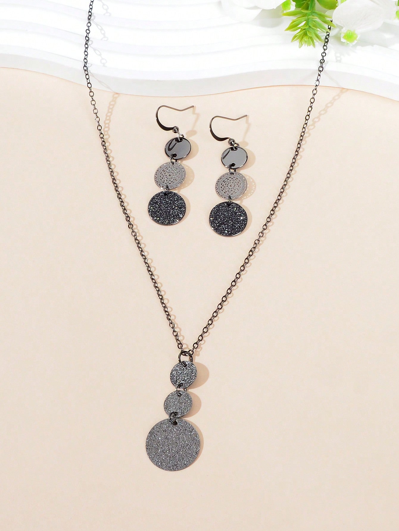 Long Chain Necklace with Black Circular Pendant Earrings Set - Stylish Accessory-3