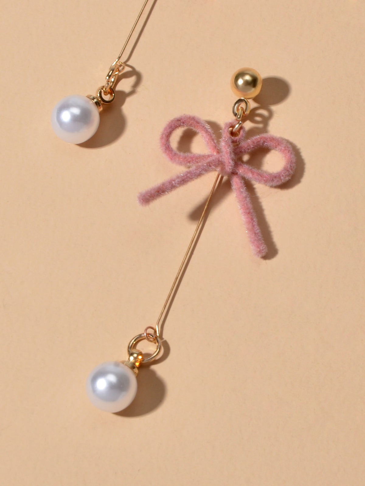 Charming Long Gold Chain Pearl Bowknot Dangle Lightweight Gift Holiday Earrings-2