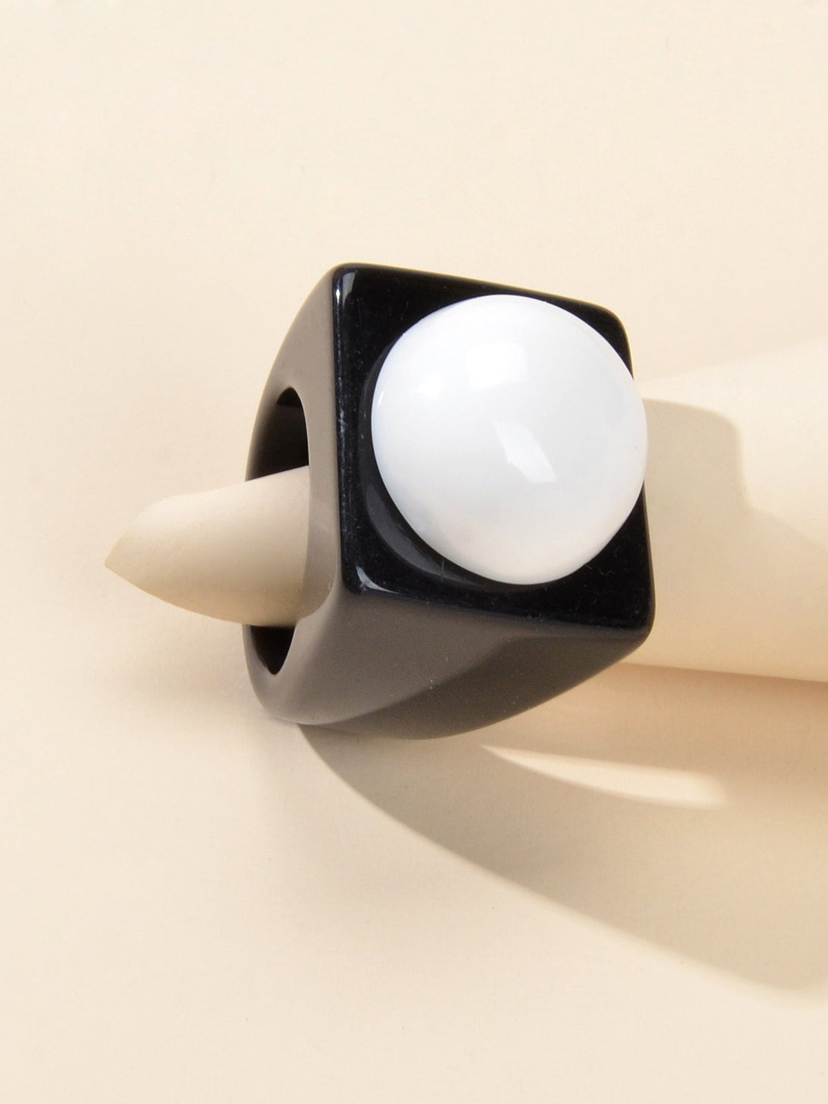 Designer Jewelry White Black Acrylic Square Chunky Plastic Dome Rings Party Band-2