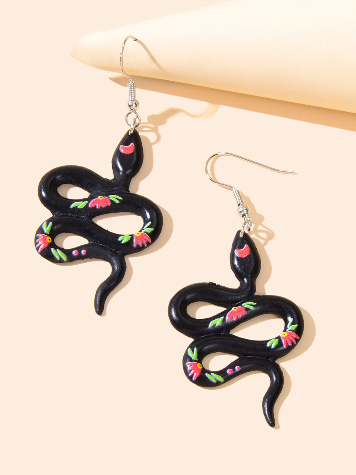 Punk Hip Hop Style Jewelry Black Resin Snake Dangle Statement Earrings for Women-2