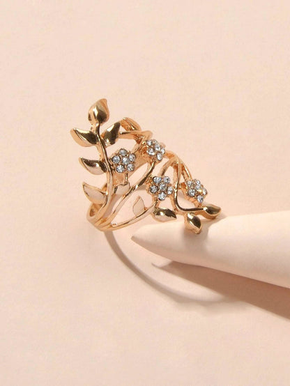 Luxurious Rhinestone Decor Silver Hollow Flower Leaf Finger Engagement Gift Ring-2