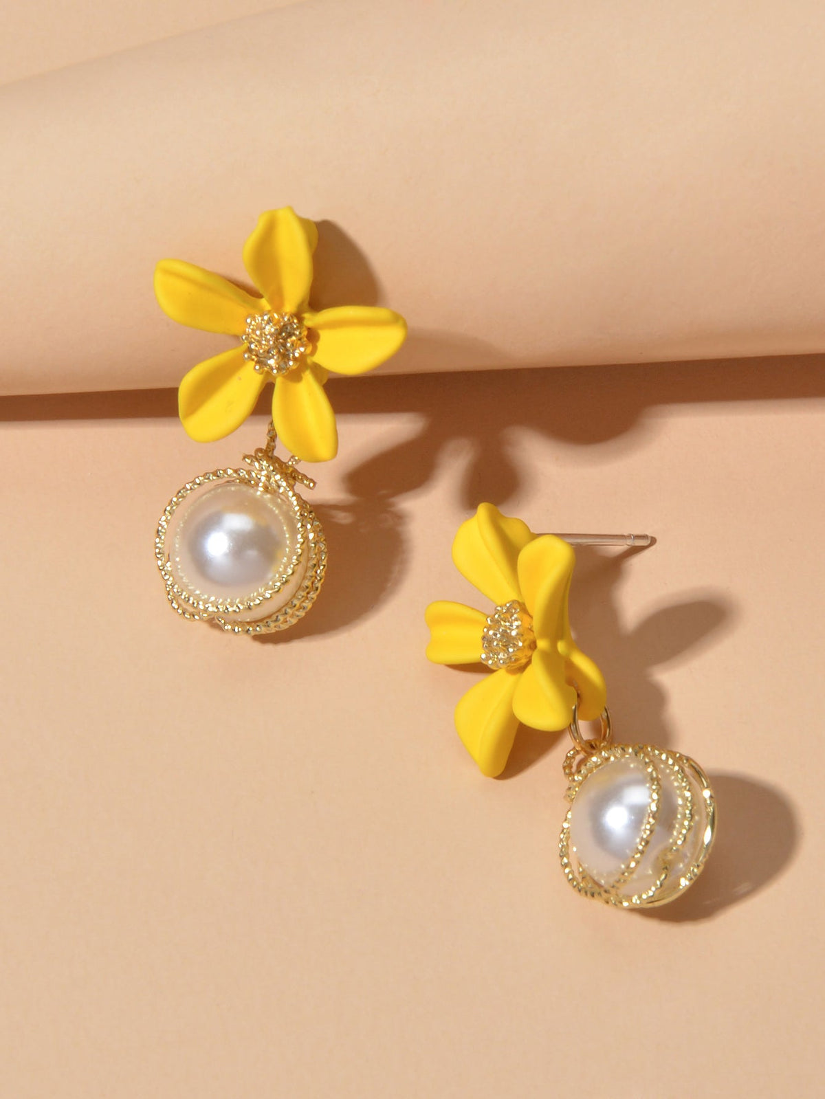 Textured Jewellery Pearl Decor Yellow Flower Drop Pierced Earring Dainty Gifts-3