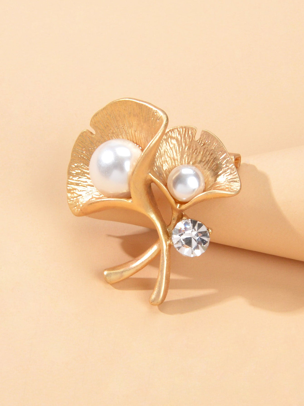 Delicate Pearl Rhinestone Decoration Ginkgo Biloba Leaf Brooch Dress Accessories-2