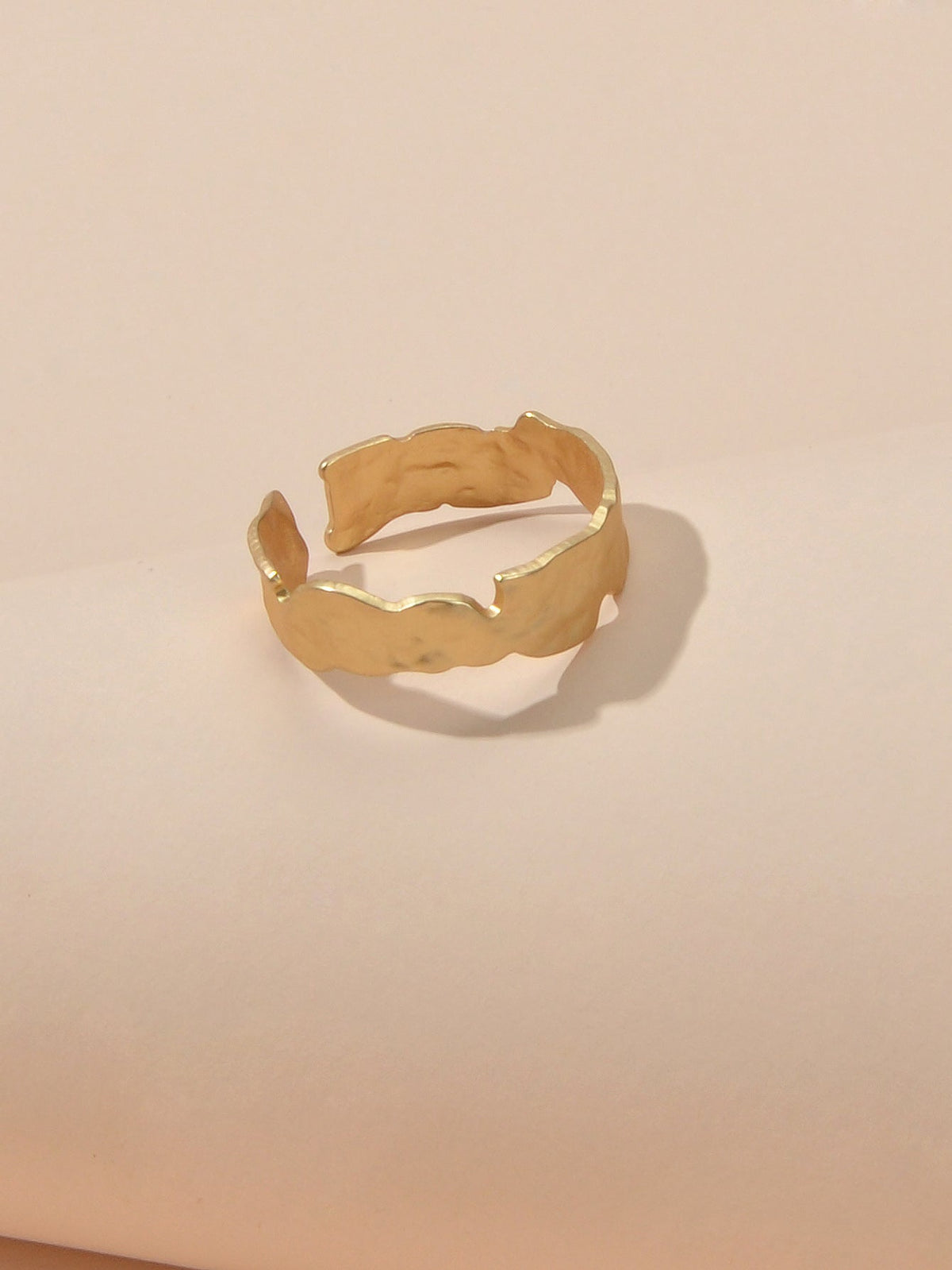 Classics Jewellery Gold Metal Minimalist Geometric Engagement Finger Ring Band-3