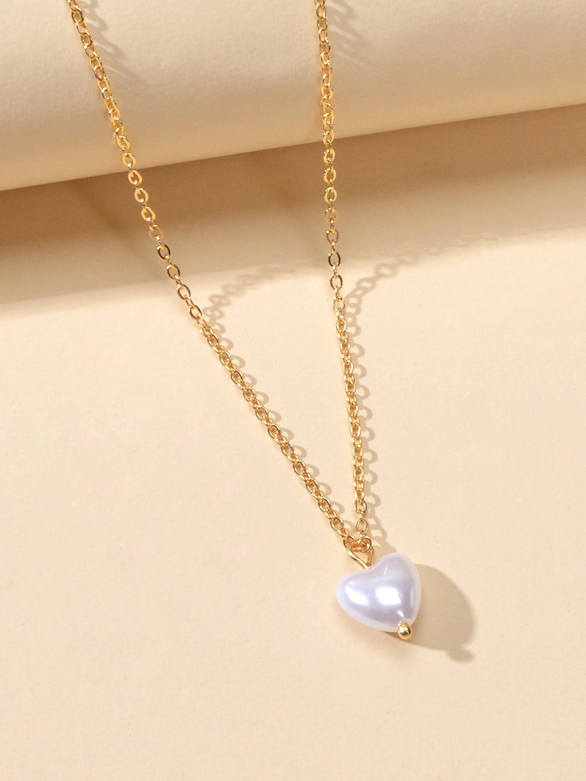 Anniversary Jewelry Gold Chain Pearl Heart Charm Necklace Gifts for Best Friends-3