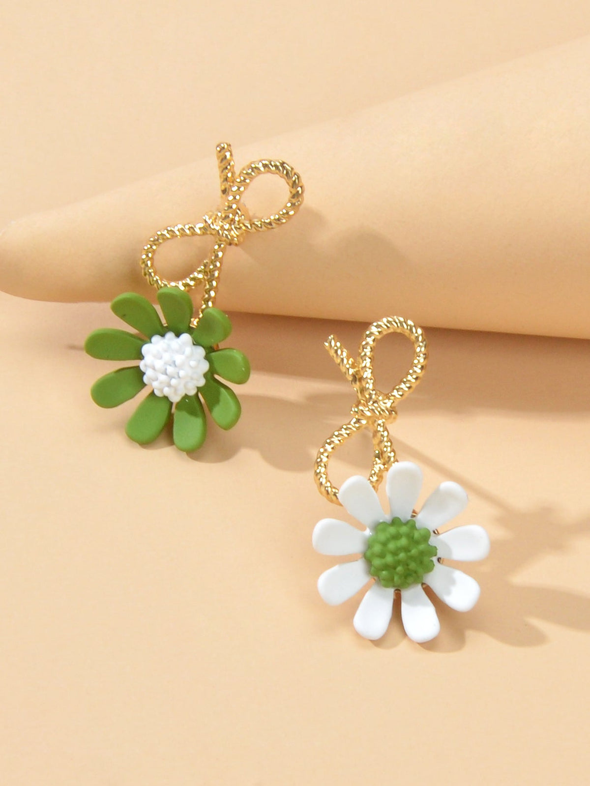 Dainty Gift Women Bow White Green Flower Asymmetric Hypoallergenic Stud Earrings-3