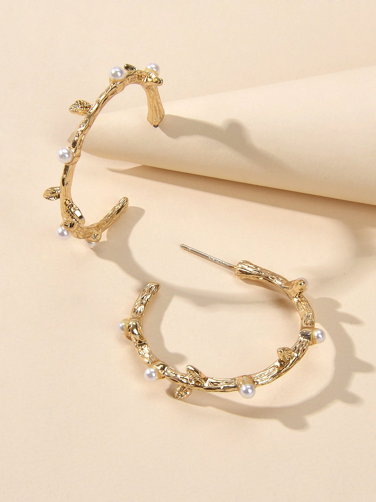 Designer Metal Pearl Branch C Shape Hypoallergenic Hoop Earrings Nice Collection-3