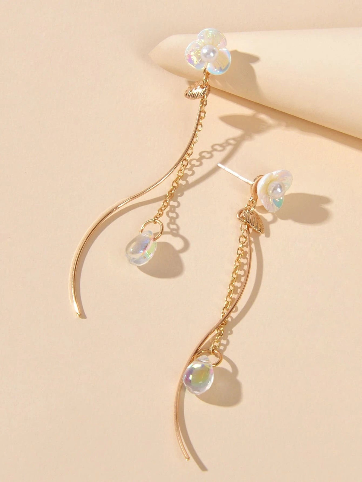 White Flower Gold Chain Dangle Earrings Women Accessories Tassel Stud Jewellery-3