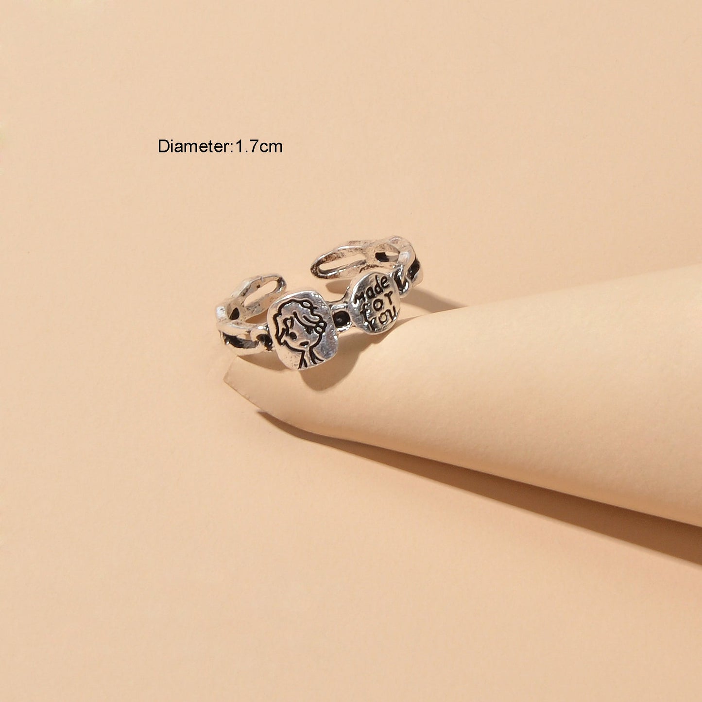 Personality Creative Antqiue Silver Carved Portrait Letter Open Cuff Cool Ring-2