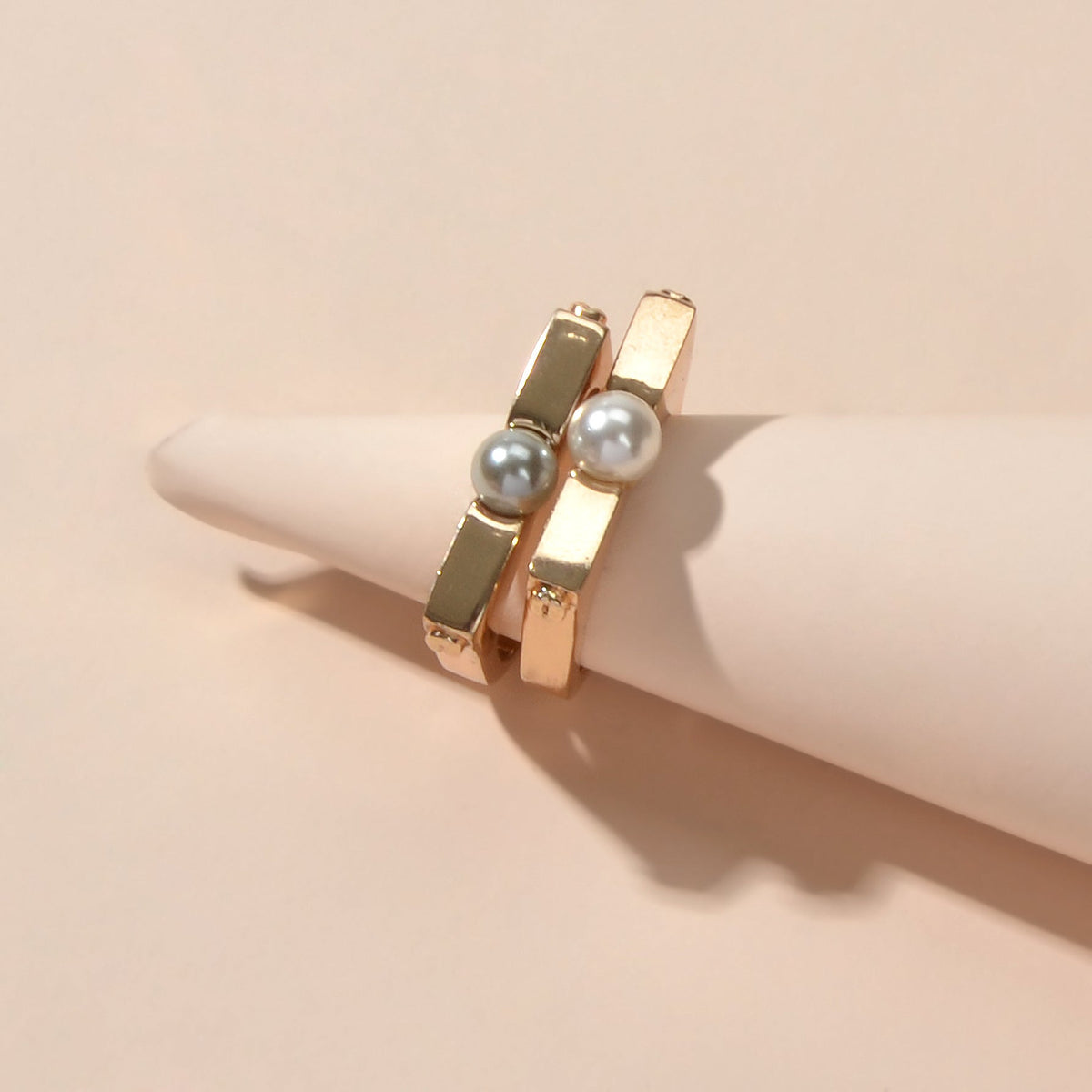 2 pcs Designer Jewellery Band Women Pearl Geometric Good Quality Finger Ring-1