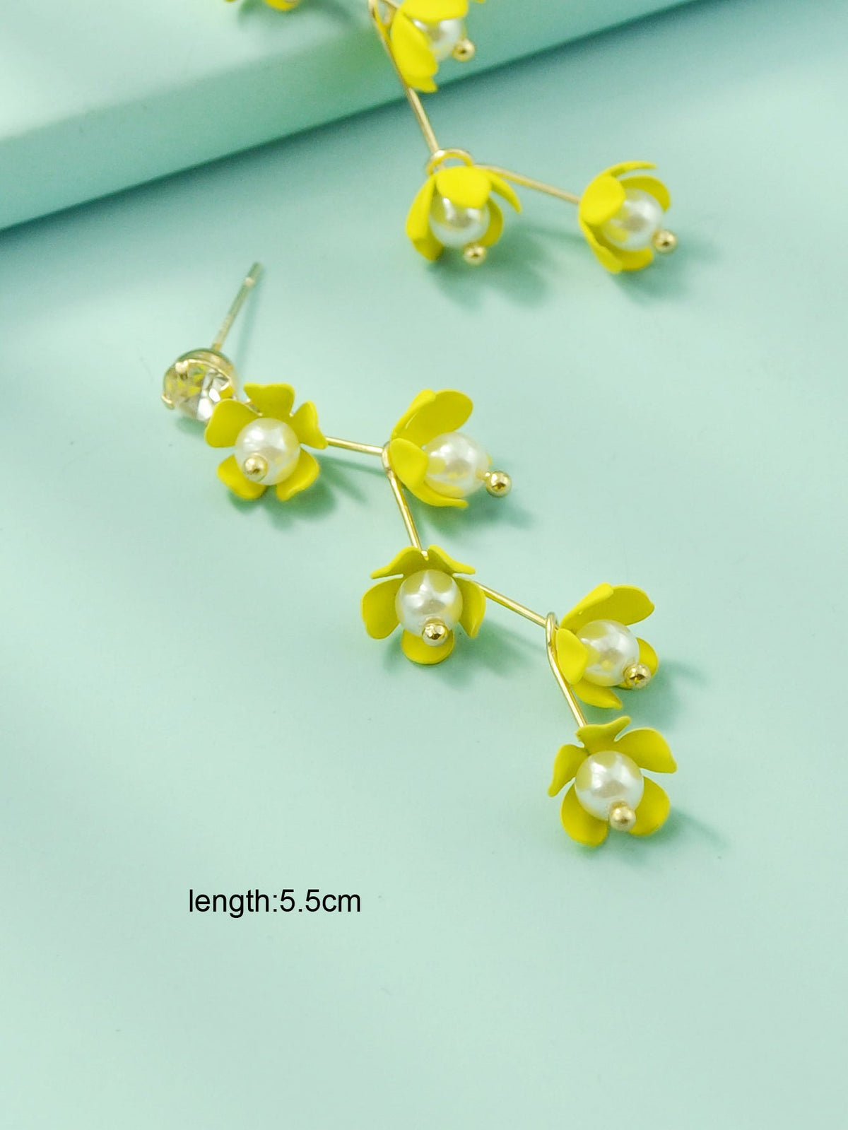 Exquisite Pearl Yellow Flower Dangle Pendant Earrings for Women Trendy Jewellery-4