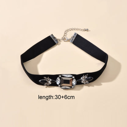 Retro Jewellery 90s Rhinestone Black Velvet Short Tattoo Choker Grunge Necklace-4