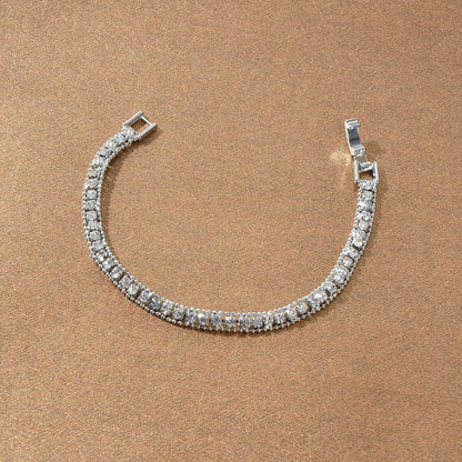 Gorgeous Anniversary Jewelry Rhinestone Decor Silvery Chain Bracelet for Women-3