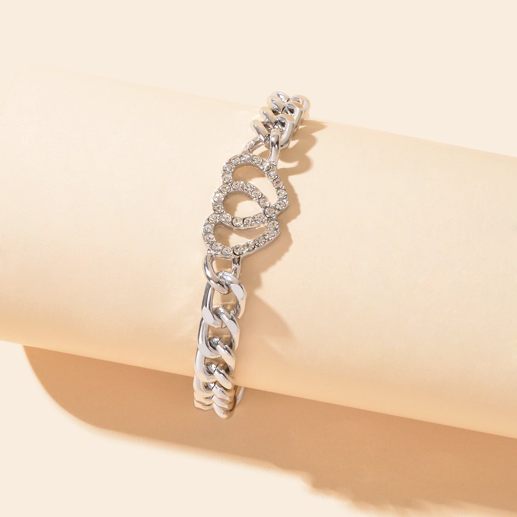 Fashion Jewelry Silvery Thick Chain Rhinestone Heart Decor Bracelet for Women-1